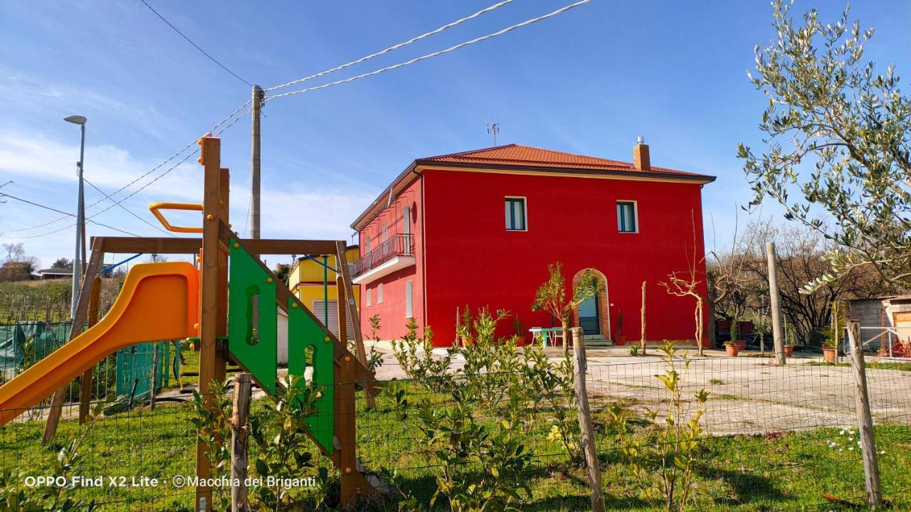 Agriturismo Macchia Dei Briganti - B&B Montefalcione ภายนอก รูปภาพ